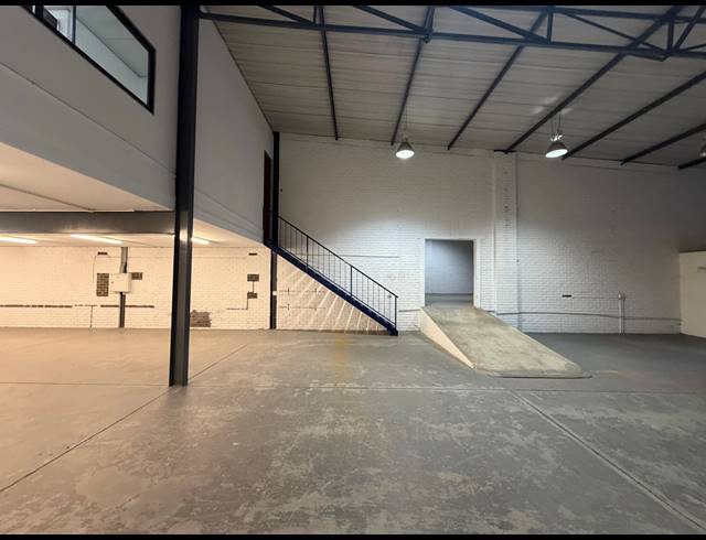 375M² WAREHOUSE TO LET IN BARBEQUE DOWNS